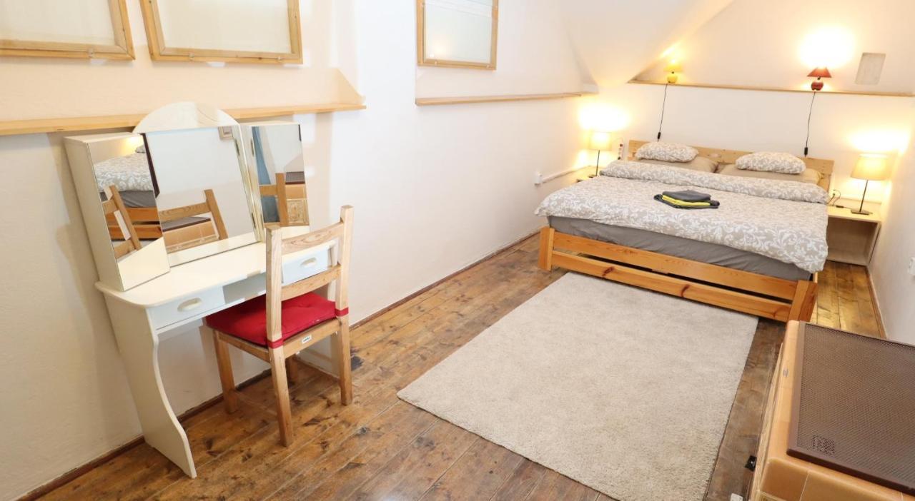 Old Town & Parking Assistance Apartman Prága Kültér fotó