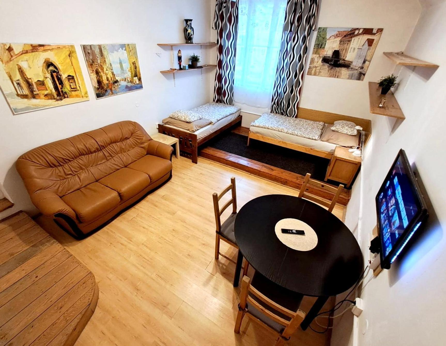 Old Town & Parking Assistance Apartman Prága Kültér fotó