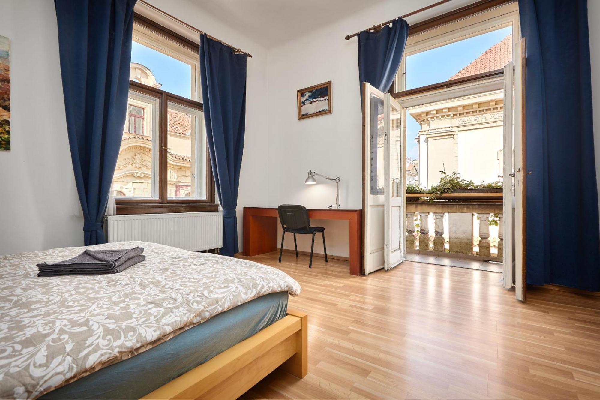Old Town & Parking Assistance Apartman Prága Kültér fotó