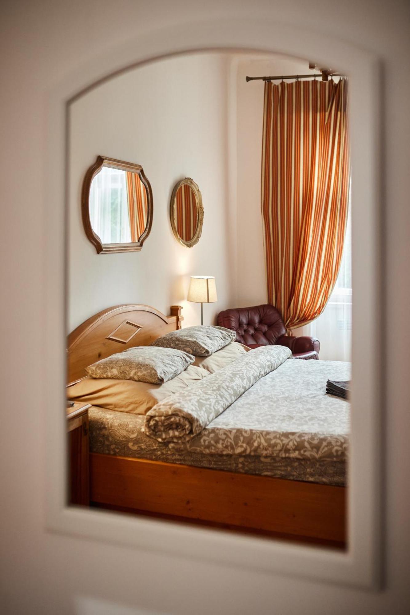 Old Town & Parking Assistance Apartman Prága Kültér fotó