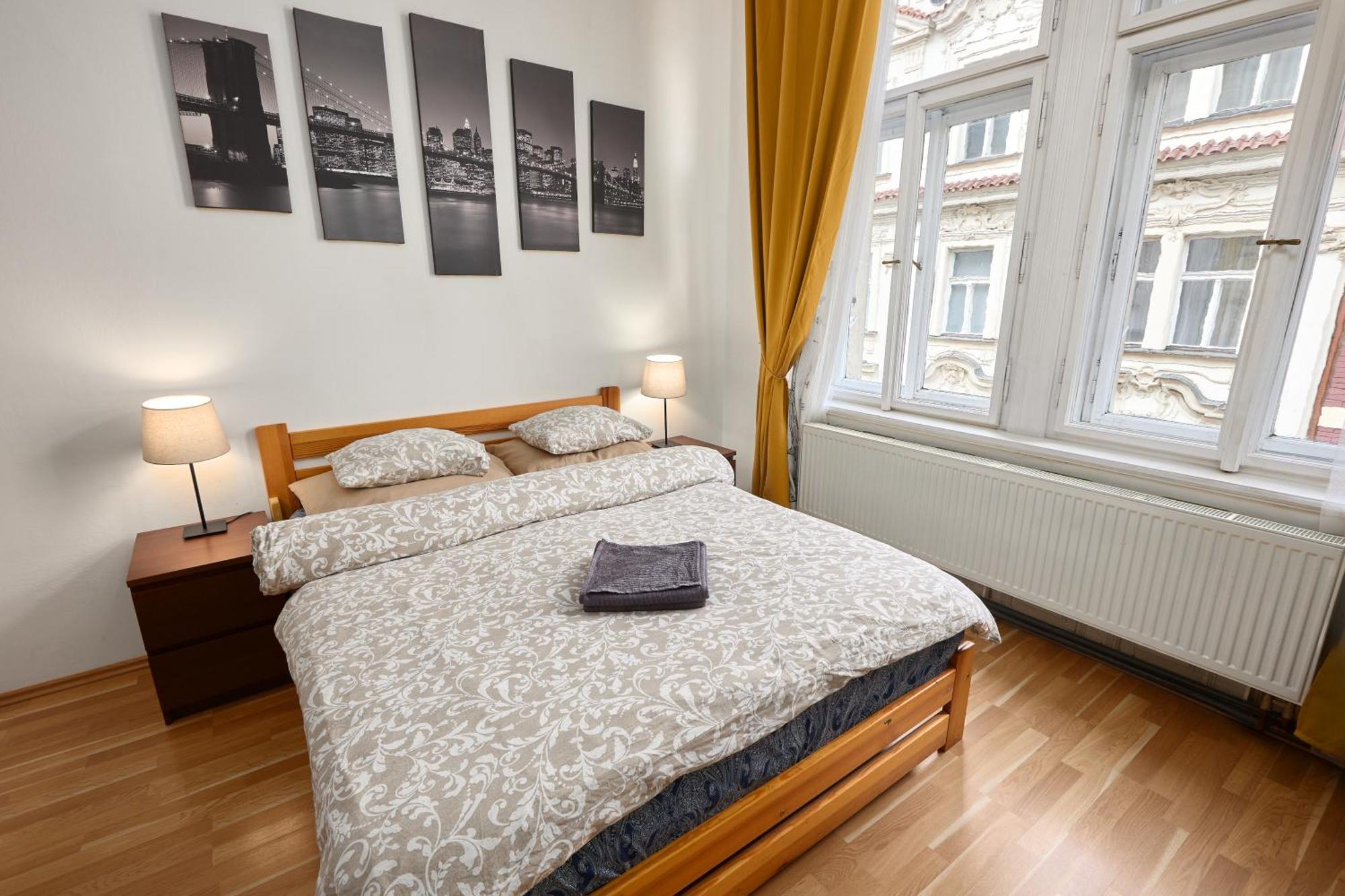 Old Town & Parking Assistance Apartman Prága Kültér fotó